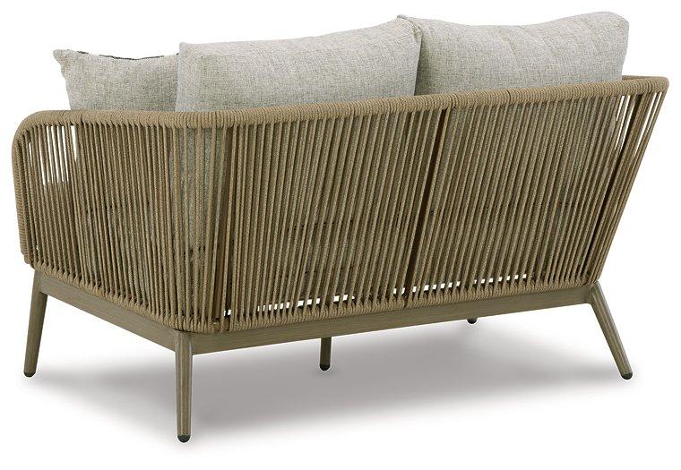 Swiss Valley Outdoor Set